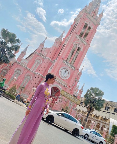 Taking pictures at the Pink Church