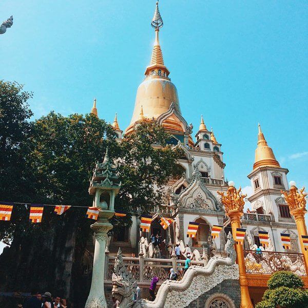 stupa of buu long pagoda