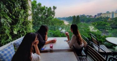 Avalon cafe & Lounge near Hoan Kiem Lake