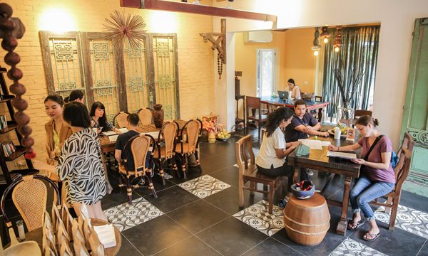5 Best Cafés In West Lake, Hanoi To Taste - Exotic Travel